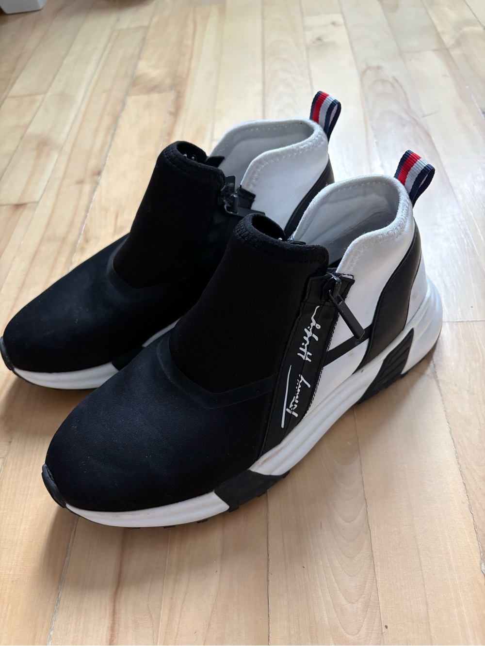Tommy Hilfiger Morney High Top Platform Sneakers Size 8